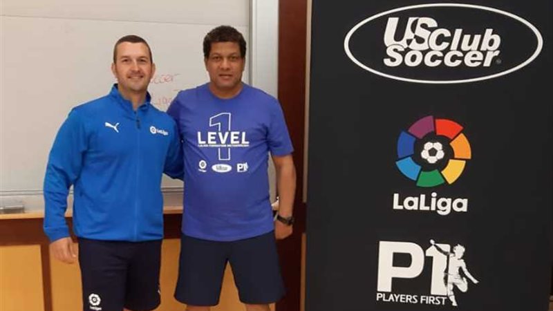 بالصور.. علاء عبدالعال