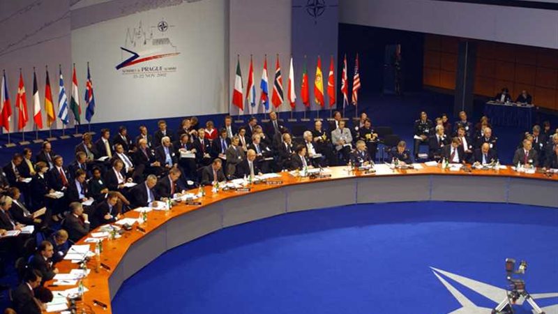 الناتو: لن ندمج صواريخ