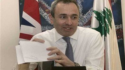 سفير بريطانيا ببيروت: استقرار لبنان أولوية بالنسبة لنا