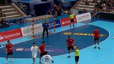 تأخر الفراعنة أمام الديوك في الشوط الأول 12_14بمونديال شباب اليد