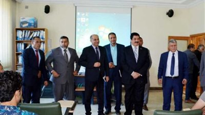 محافظ القليوبية: 