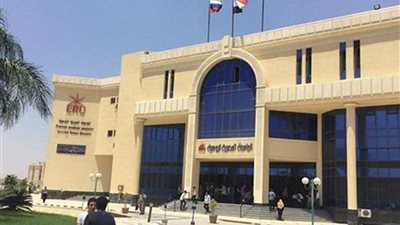 القوات المسلحة تنظم عددا من الندوات التثقيفية لطلبة الجامعة المصرية الروسية بمدينة بدر