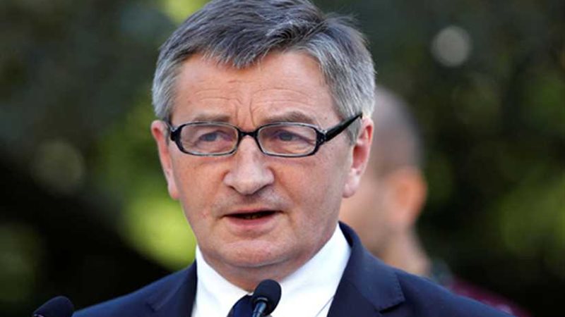 استقالة رئيس البرلمان