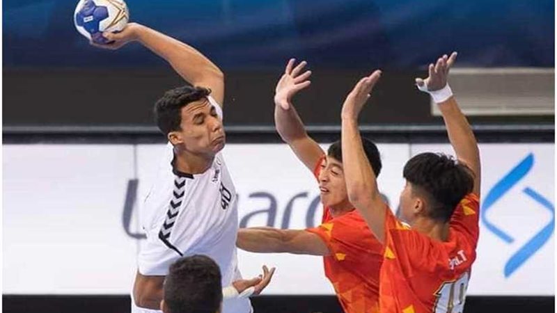 فراعنة اليد يواجهون