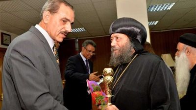 محافظ أسيوط يستقبل القيادات الدينية والشعبية للتهنئة بالعيد