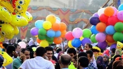 المواطنون يتوافدون على الحدائق والمتنزهات بالمحافظات احتفالا بعيد الأضحى