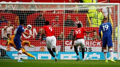 مانشستر يتقدم على تشيلسى مع نهاية الشوط الأول