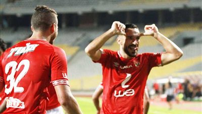 هدف أول للأهلي بعد 16 دقيقة لعلي معلول من ركلة جزاء