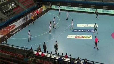 تفوق فراعنة اليد على المجر (19 - 14) في الشوط الأول بمونديال الناشئين