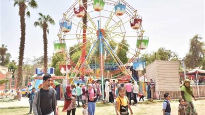 توافد المواطنين للاحتفال بعيد الأضحى بأسيوط ورحلات نيلية وعروض فنية لليوم الثاني