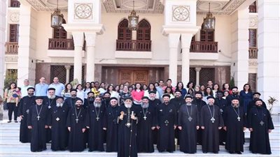 البابا تواضروس يلتقي آباء خدمة بولس الرسول للكرازة