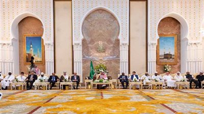 خادم الحرمين الشريفين يقيم حفل الاستقبال السنوي لأبرز الشخصيات التي أدت فريضة الحج هذا العام‎