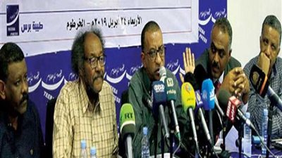 وفد «الحرية والتغيير» السوداني يصل القاهرة