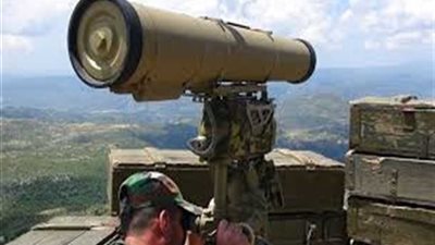 الجيش السوري يصطاد عربة مفخخة يقودها انتحاري ويسقط طائرة جنوب إدلب