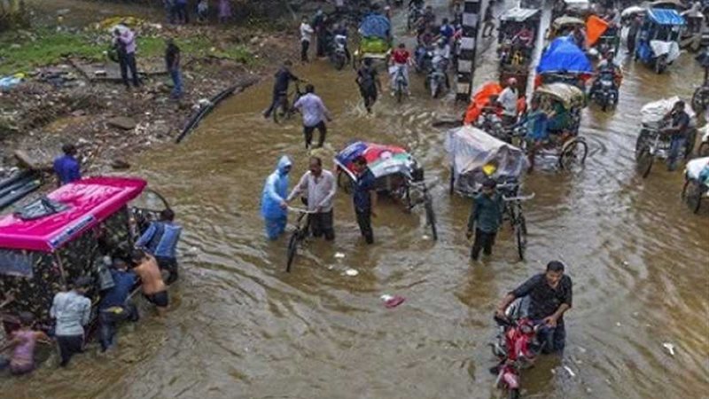 مصرع 93 شخصا ونزوح