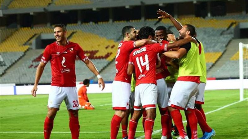 أزارو يعزز تقدم الأهلي