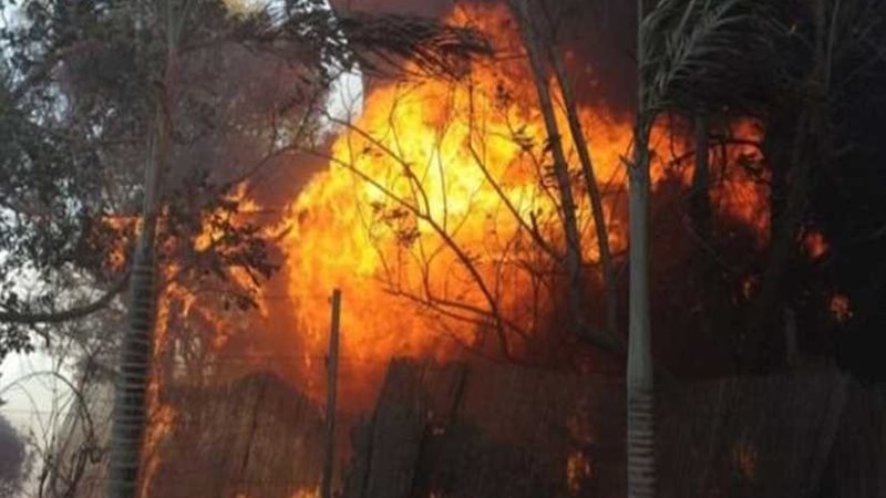 طائرات ورجال إطفاء