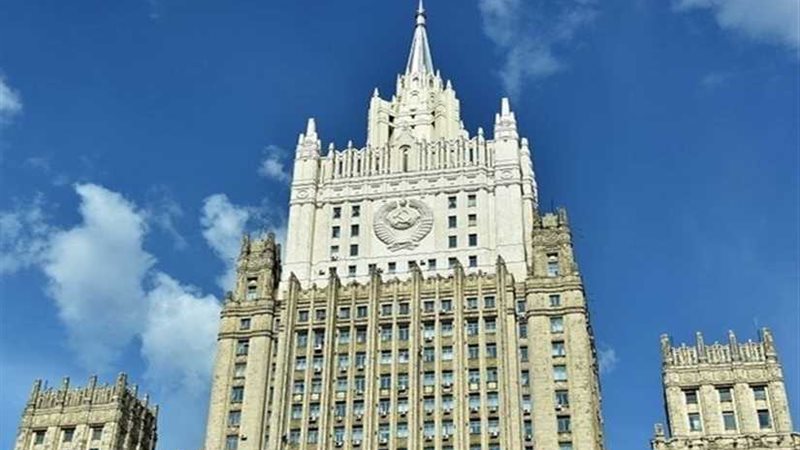 روسيا تطرد دبلوماسيا