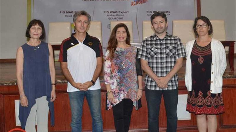 ايهاب أمين يفتتح