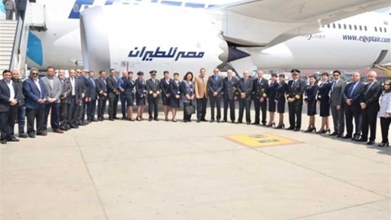 طائرة الأحلام السادسة