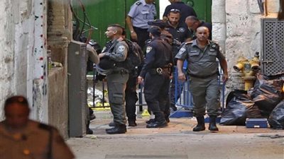 استشهاد وإصابة 3 فلسطينيين بعد طعن ضابط شرطة إسرائيلي بالقدس