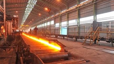 منتجو الحديد: المصانع المتكاملة تتجاهل انخفاض أسعار المواد الخام عالمياً