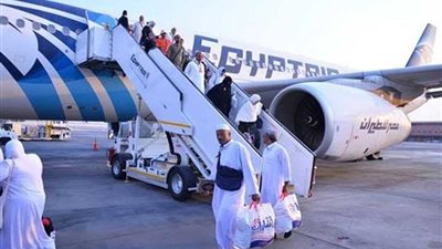 مصر للطيران تسير 32 رحلة اليوم وغدا لعودة الحجاج