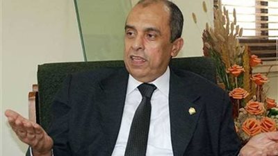 وزير الزراعة: لا نسمح بدخول شحنات زراعية تضر بصحة المواطن