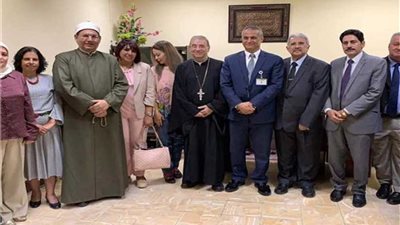 وفد من بيت العائلة المصرية يزور المعهد القومي للأورام