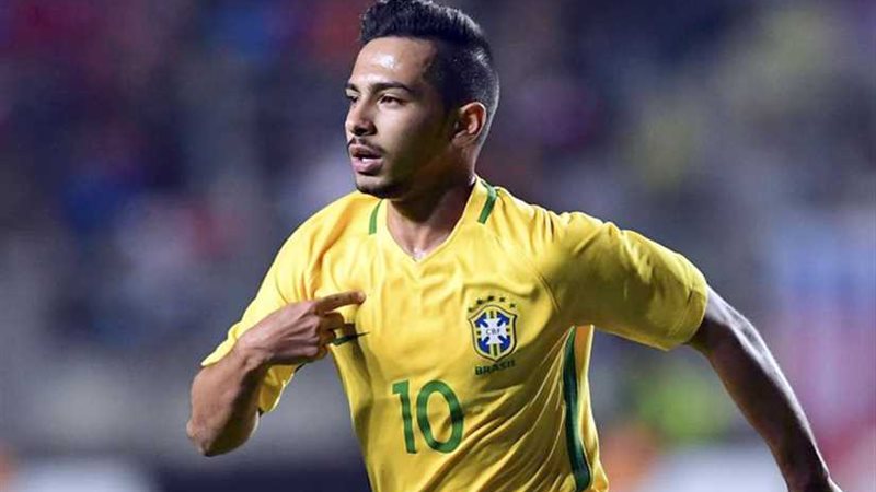 نابولي يرفض عرضا