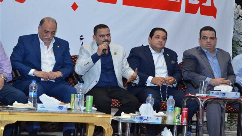 بالصور.. رشاد يترأس