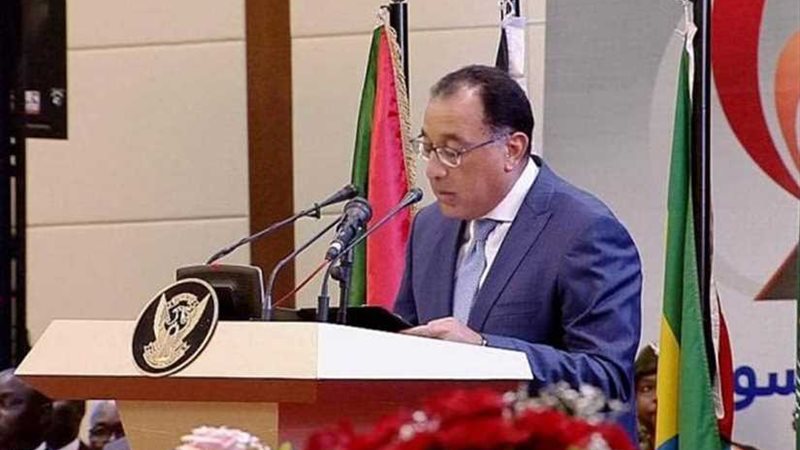 رئيس الوزراء يغادر