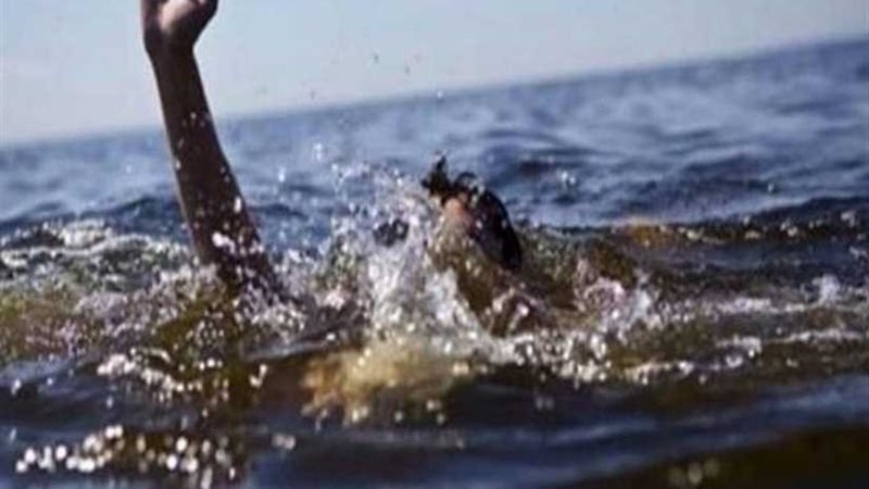 إنقاذ طالب ألقى بنفسه