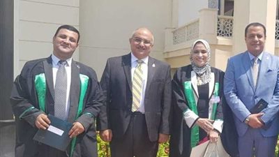 جامعة أسيوط يشيد بنيل أحد أساتذتها جائزة الدولة التشجيعية بعيد العلم