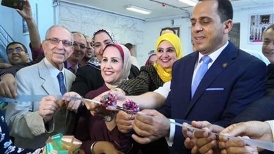 رئيس جامعة دمنهور يفتتح مركز الذكاء الاصطناعي 
