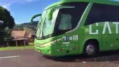 مسلح يحتجز 18 راكبا داخل حافلة في مدينة ريو دي جانيرو