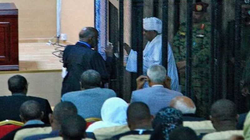 تأجيل محاكمة البشير