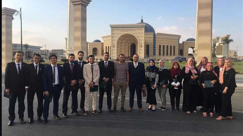 وفد من جامعة المنصورة