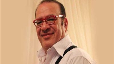 صلاح عبدالله يستأنف تصوير