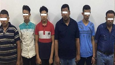 القبض علي المتهمين بالتعدى على شاب 