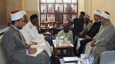 وفد كاميروني يزور الأزهر الشريف ويشيد بدوره الريادي