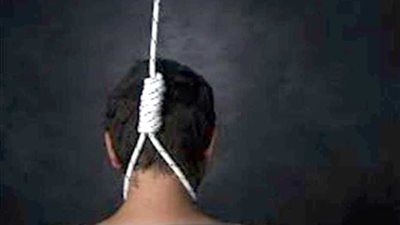 هجرته زوجته.. فشنق نفسه