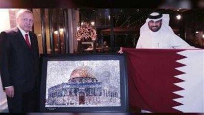 هندي يتهم القطري عبد السلام القاضي بسرقة لوحاته