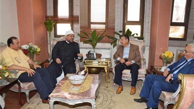 محافظ بني سويف يستقبل وزير الأوقاف في مستهل زيارته للمحافظة