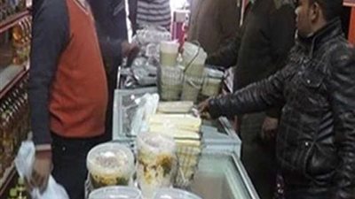 تحرير 14 محضر إشغال و34 مخالفة تموينية بمركزين بالمنيا