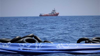 اتفاق بين 6 دول أوروبية على استقبال مئات المهاجرين من سفينة Ocean Viking