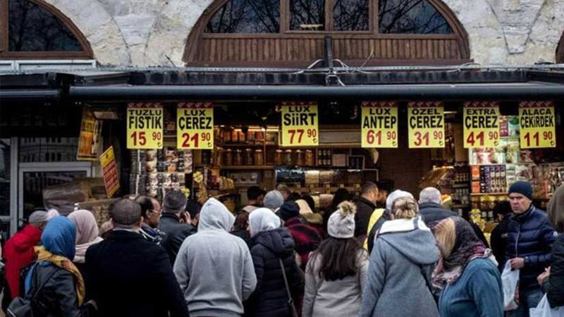 إسطنبول تمدد مهلة