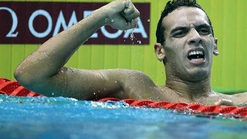 ذهبية لأكرم.. وبرونزية