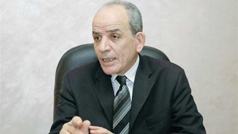 التعليم العالي: 130