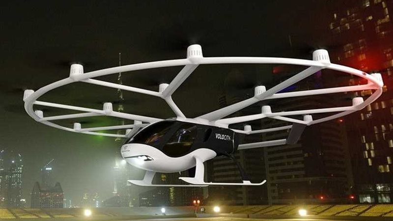 تعرف على أول نموذج